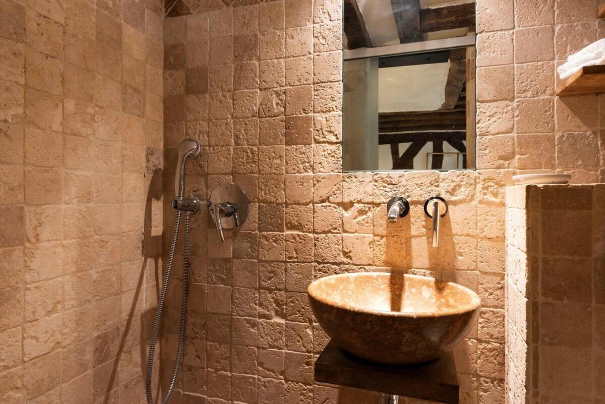 Charming Apartment - Marais Quarter - 6P - 2Bdr - Center Of Parigi Esterno foto